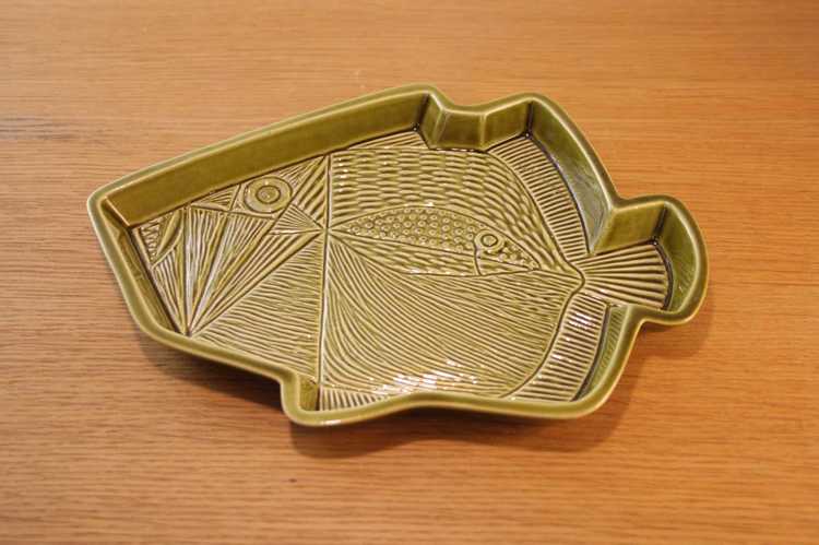 Fiskfat - Poole pottery