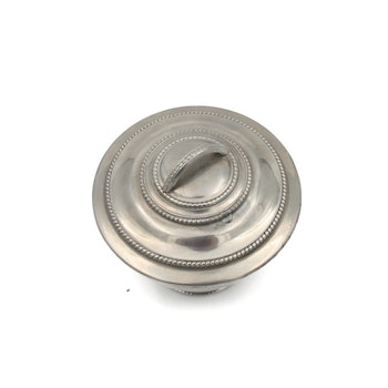 Lockburk i tenn - Svenskt Tenn